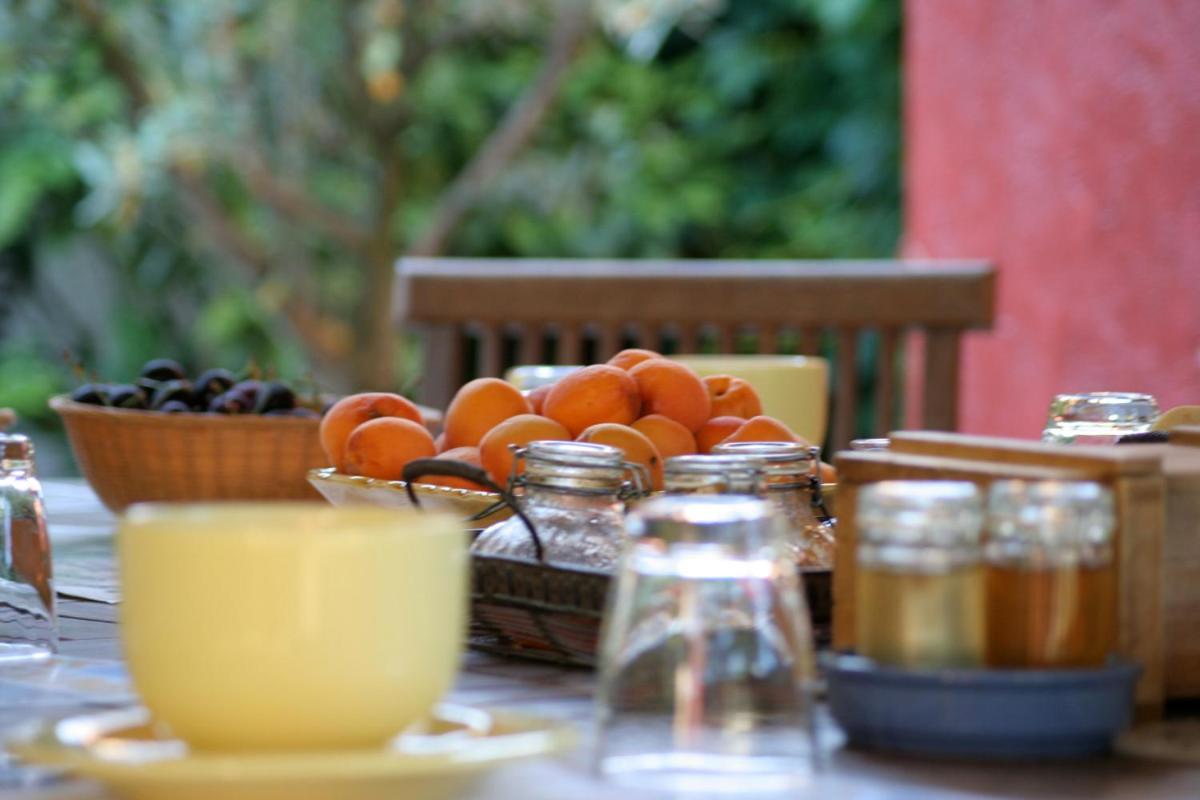 Les Pascals Bed & Breakfast Saint-Paul-lès-Romans Dış mekan fotoğraf