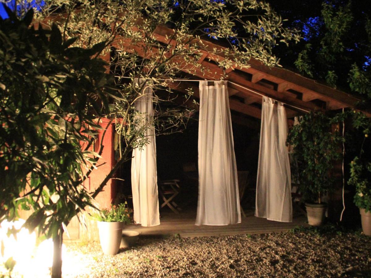 Les Pascals Bed & Breakfast Saint-Paul-lès-Romans Dış mekan fotoğraf